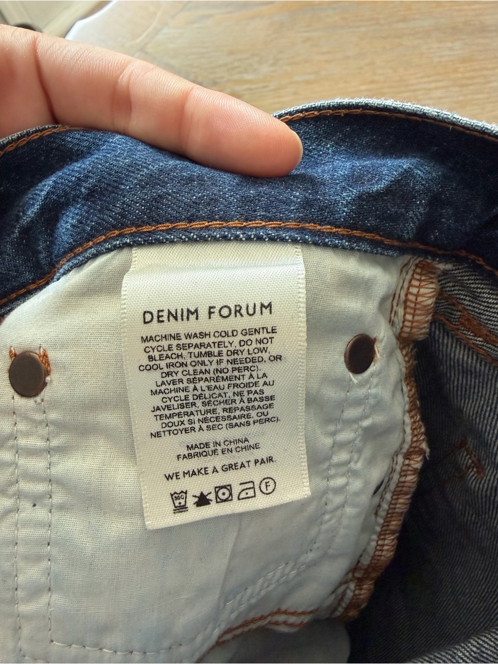 Aritzia Denim Forum Farrah Hi-Rise Wide Leg Jeans 28 Dark Wash 100% Cotton - Picture 5 of 9
